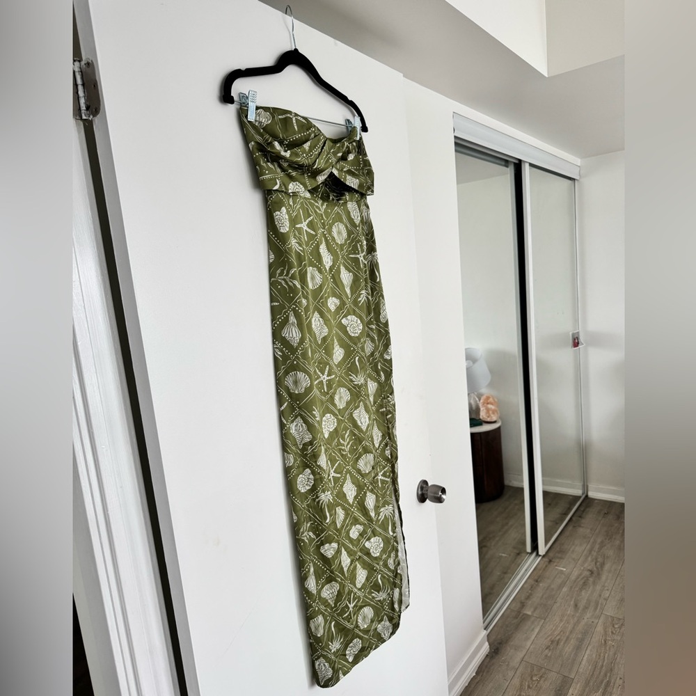 Green Seashell Strapless Maxi Dress